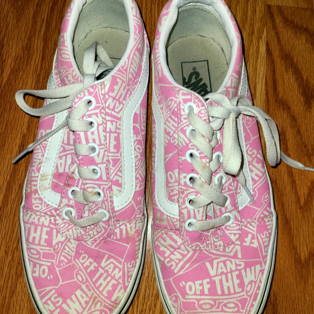 VANS OFF THE WALL lace up pink and white womens size 8